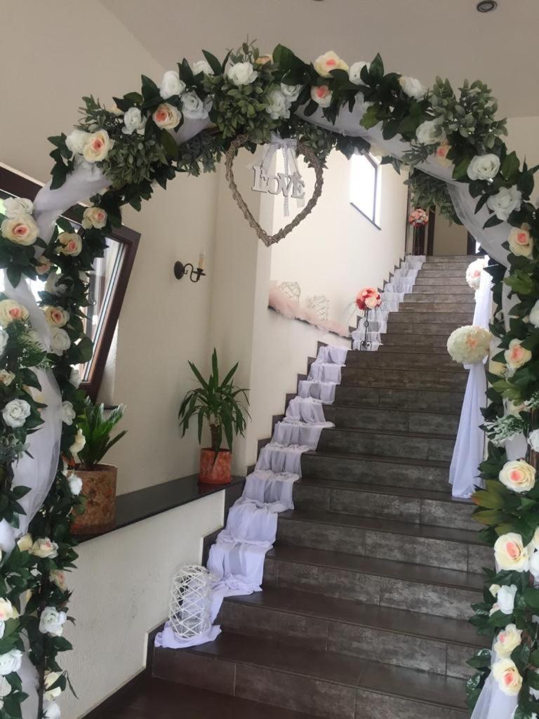 La Strada Hotel โอเนชต์ ภายนอก รูปภาพ