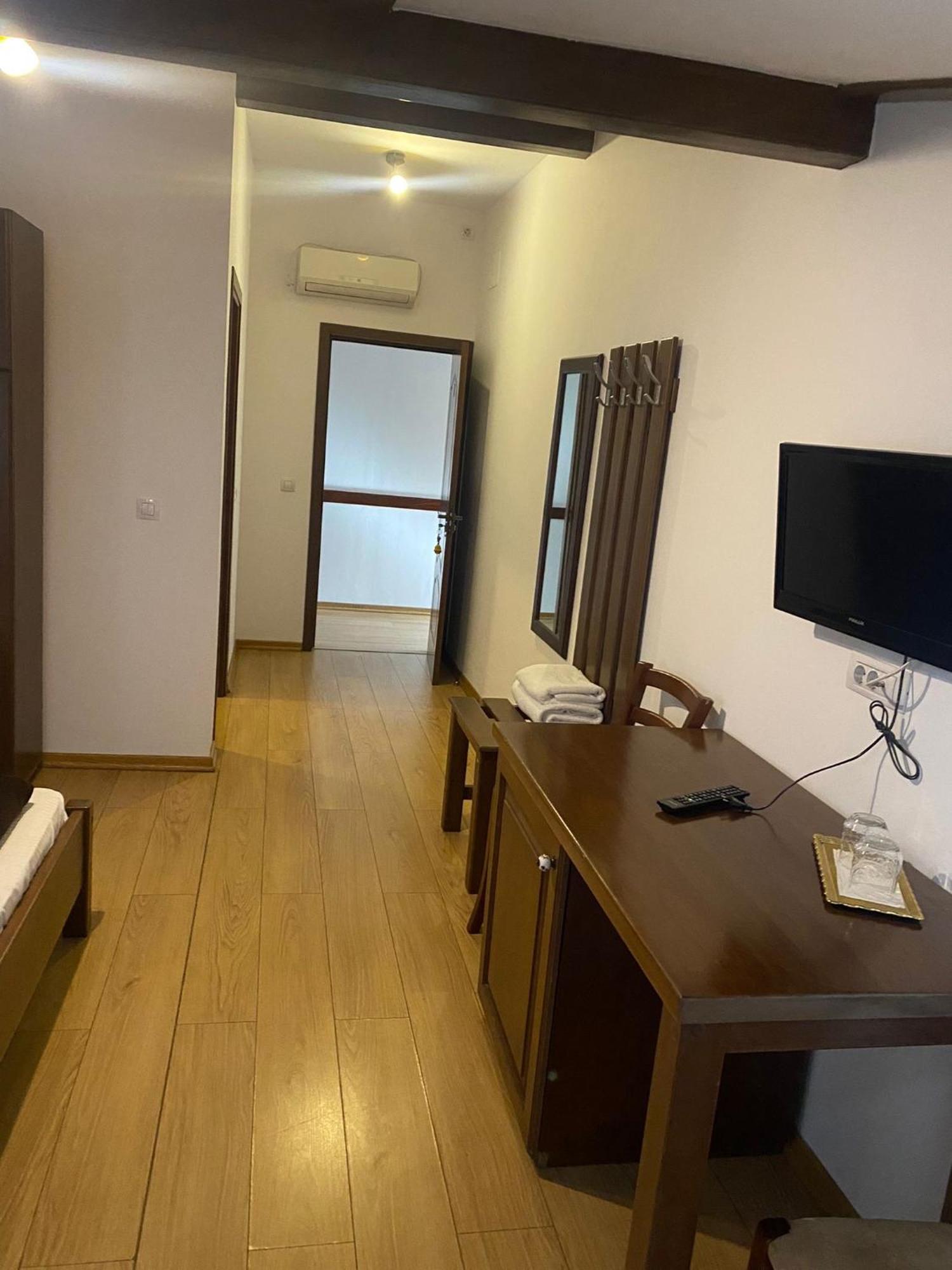 La Strada Hotel โอเนชต์ ภายนอก รูปภาพ