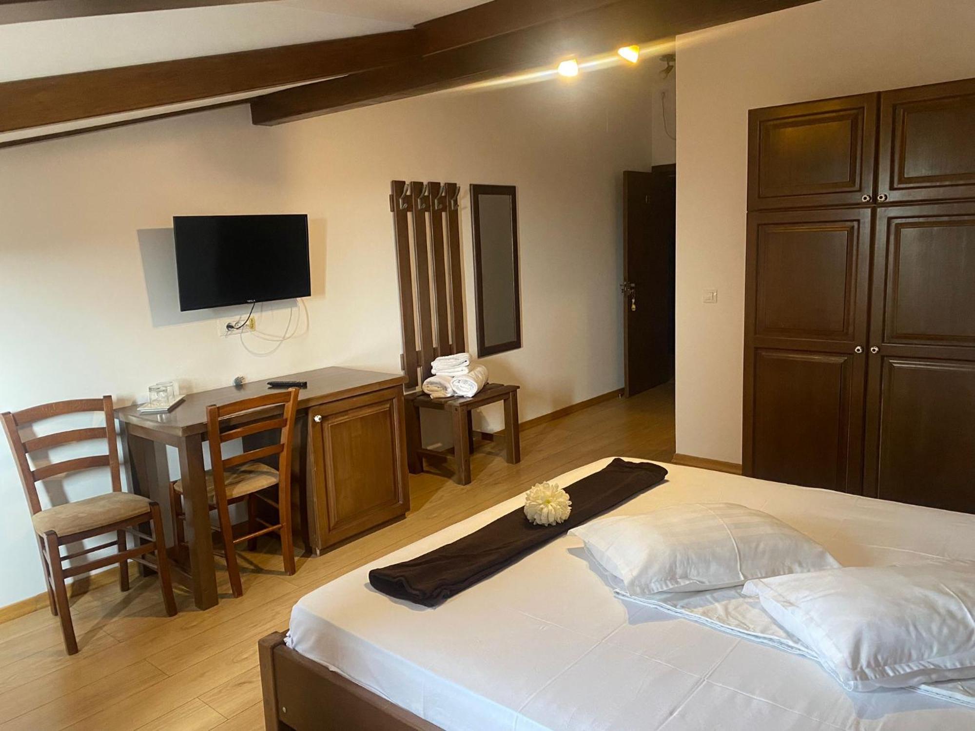 La Strada Hotel โอเนชต์ ภายนอก รูปภาพ