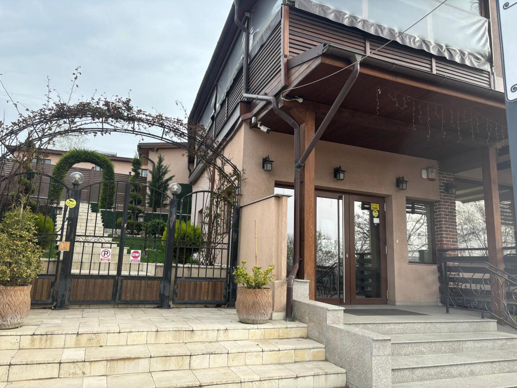 La Strada Hotel โอเนชต์ ภายนอก รูปภาพ